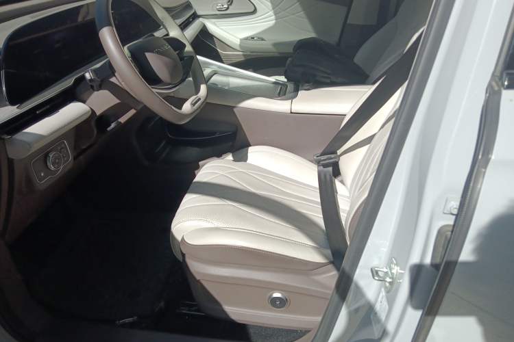 Used EXEED Stellar C-DM 2024 1.5T Long-Range Plus