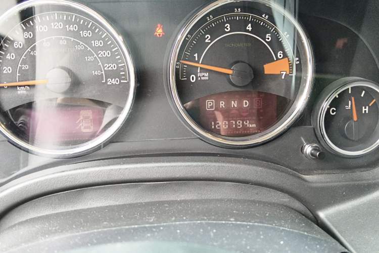 Used Jeep Compass 2014 Revised Version 2.4L Four-Wheel Drive Comfort Edition Odometer Close Up