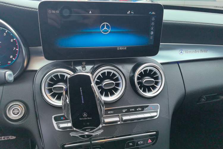 Used Mercedes-Benz C-Class 2020 Restyled C 260 L Sport Edition Audio And AC Panel