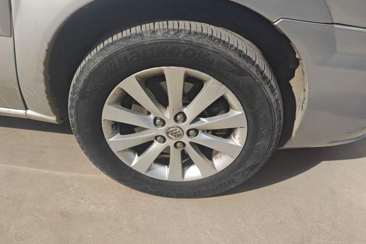 Used Buick GL8 2011 2.4L CT Comfort Edition
