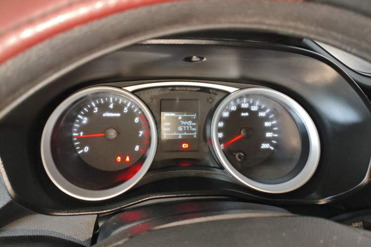 Used Wuling Hongguang S3 2018 1.5L Manual Standard Version China V Standard Instrument Cluster