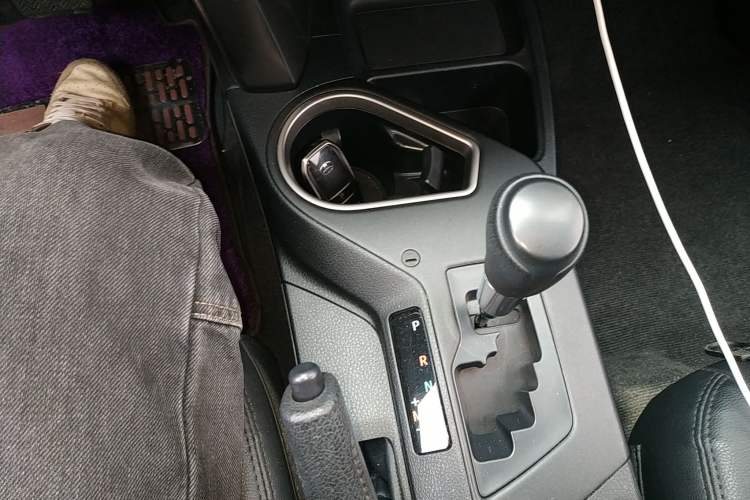 Used Toyota RAV4 2016 2.0L CVT Two-Wheel Drive Fashion Edition China V Standard