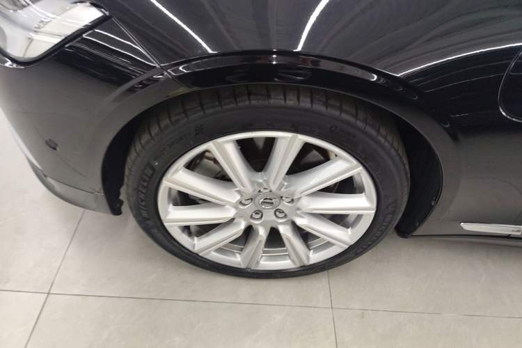 Used Volvo S90 New Energy 2020 T8 eDrive Hybrid Luxury Edition