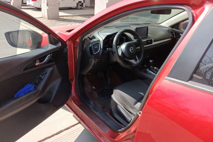 Used Mazda Mazda 3 Axela 2016 Sedan 1.5L Automatic Comfort Model
