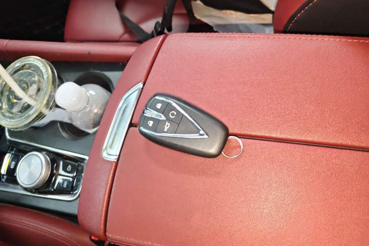 Used CHANGAN CS75 PLUS 2021 1.5T Automatic Luxury Version Vehicle Key