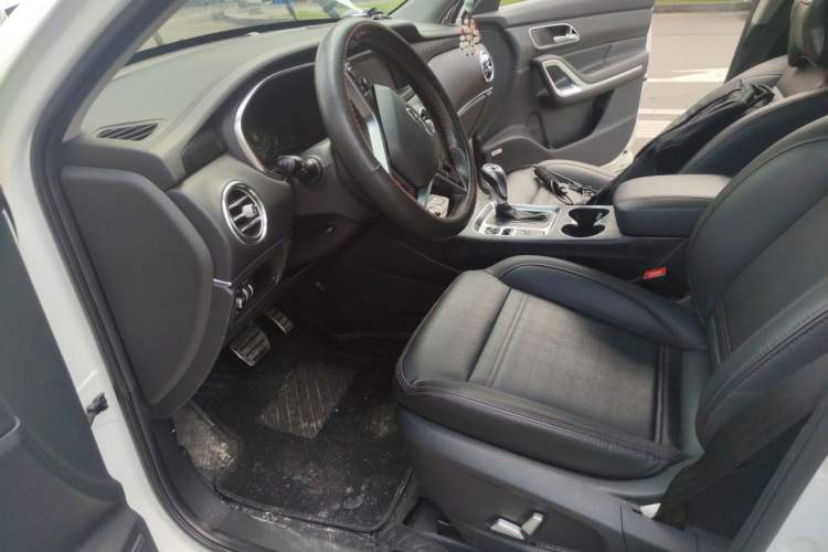 Used JAC Group Refine S7 