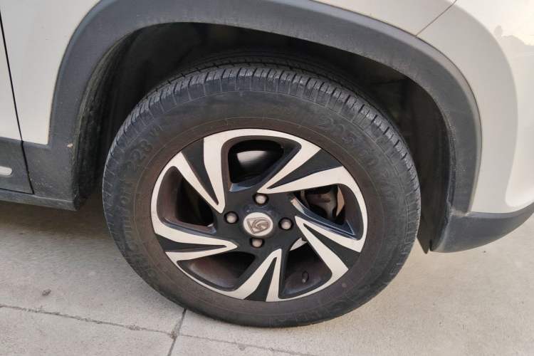 Used Baojun 510 2017 1.5L Automatic Luxury Model Right Front Wheel Hub