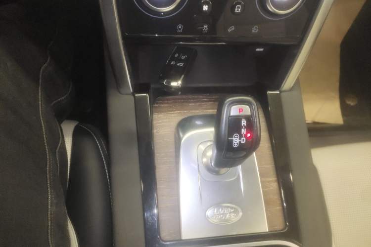 Used Land Rover Discovery Sport 2020 249 PS R-Dynamic Performance Edition
