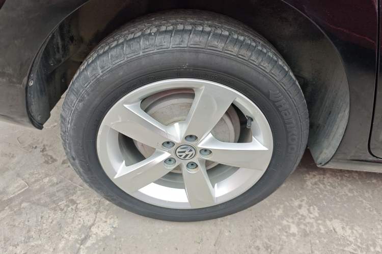 Used Volkswagen Santana 2015 1.6L Manual Comfort Edition Right Rear Wheel Hub