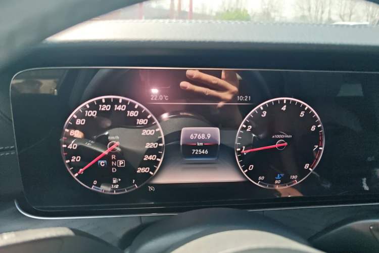 Used Mercedes-Benz E-Class 2019 Restyled E 300 L Sporty and Stylish Edition Instrument Cluster