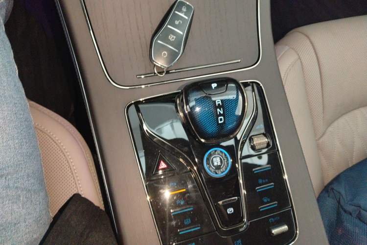 Used BYD Han 2025 EV Intelligent Driving Edition 701KM LiDAR Flagship Model