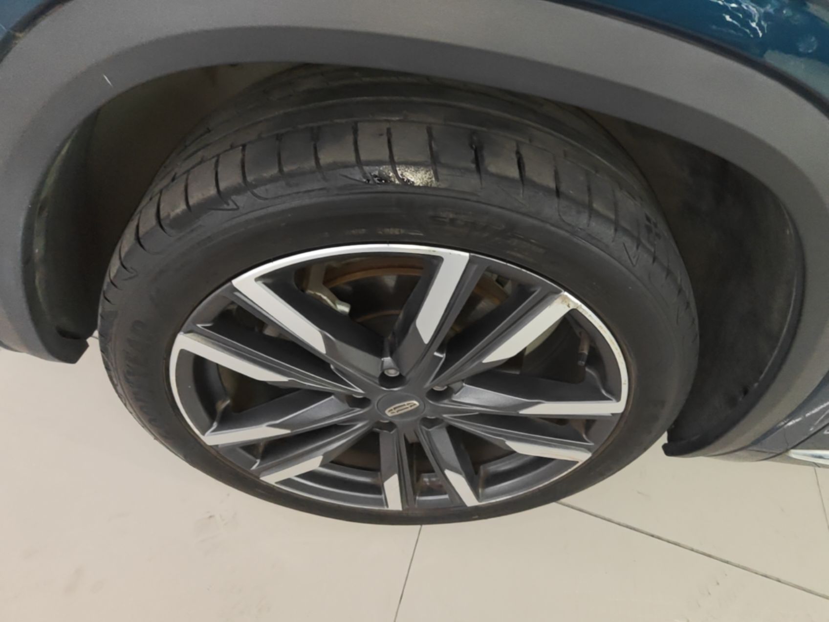 Geely Auto Monjaro L 2024 2.0TD High-Power Automatic Two-Wheel Drive Skyline Edition — снимка 10