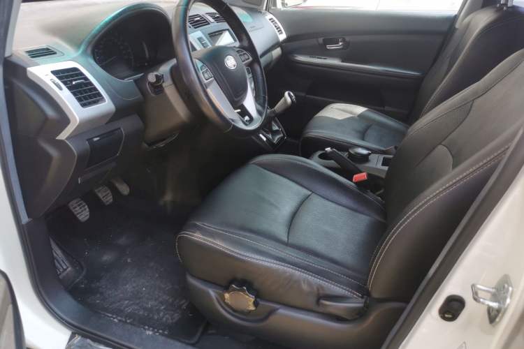 Used BYD S6 2014 2.0L Manual Luxury 5-Seater
