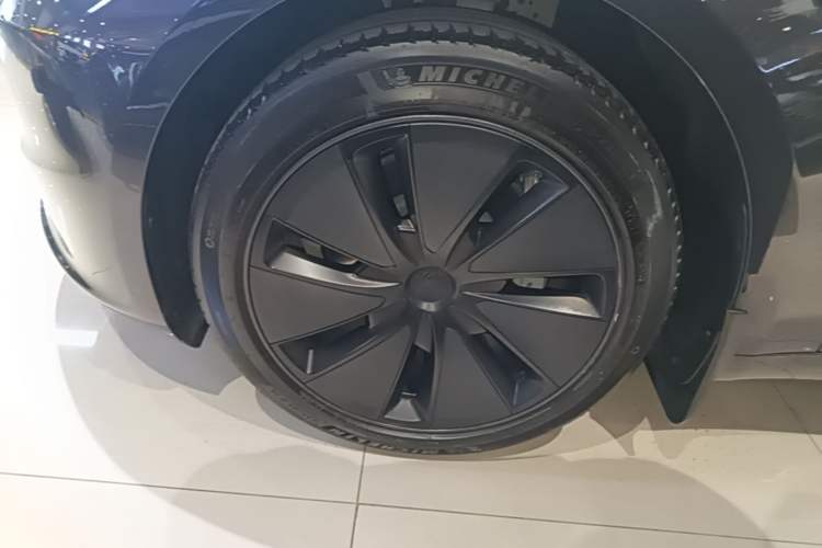 Used Tesla Model 3 2023 Rear-Wheel-Drive Version