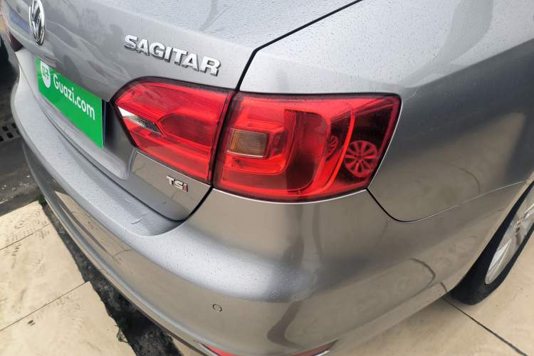 Used Volkswagen Sagitar 2014 Revised Version 1.4TSI Automatic Luxury Edition
