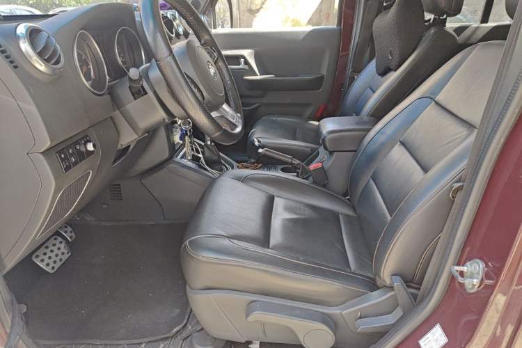 Used BAIC Off-Road BJ40 2016 40L 2.3T Automatic All-Wheel Drive Premium Edition