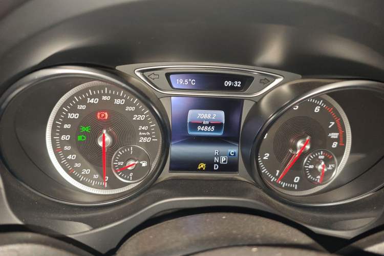 Used Mercedes-Benz CLA 2018 CLA 220 4MATIC