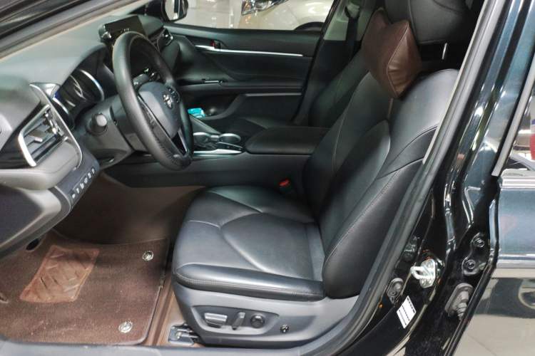 Used Toyota Camry 2021 2.0G Luxury Edition Left Front Seat