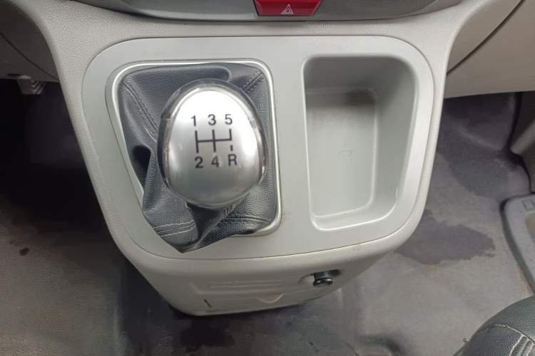 Used JAC Refine M3 2016 IKEA Edition 1.6L Luxury Model Gear Lever