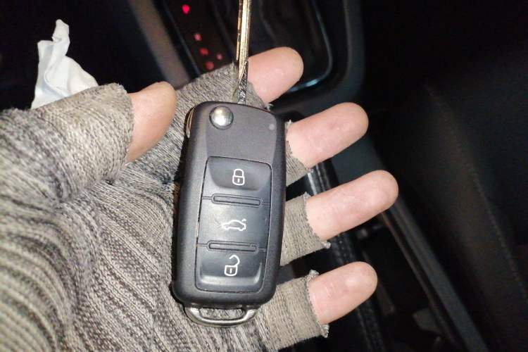 Used Volkswagen Sagitar 2017 230TSI Automatic Comfort Version
