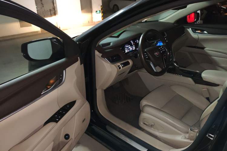 Used Cadillac XTS 2015 28T Comfort Model Driver Seat