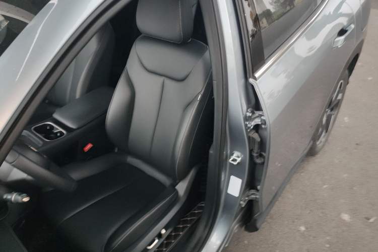 Used Baojun Yunhai 2024 140km Plug-in Hybrid Version
