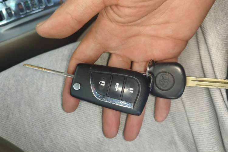 Used Toyota Corolla EX 2011 1.6L Automatic Classic Edition