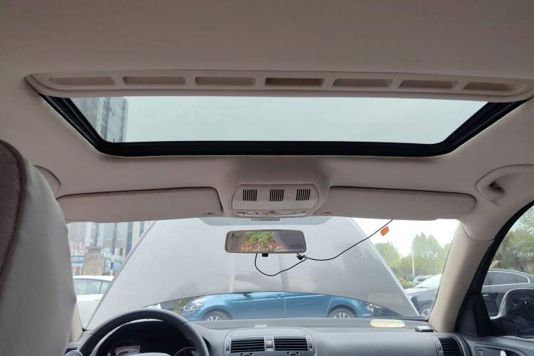 Used Skoda Octavia 2015 Classic Model 1.6L Automatic Yijie Version Headliner