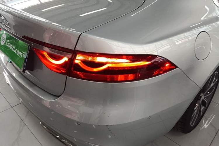 Used Jaguar XFL 2021 XFL 2.0T P200 Two-Wheel-Drive Elite Luxury Edition
