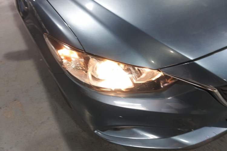 Used Mazda Atenza 2015 2.0L Blue Sky Luxury Edition Right Front Headlight