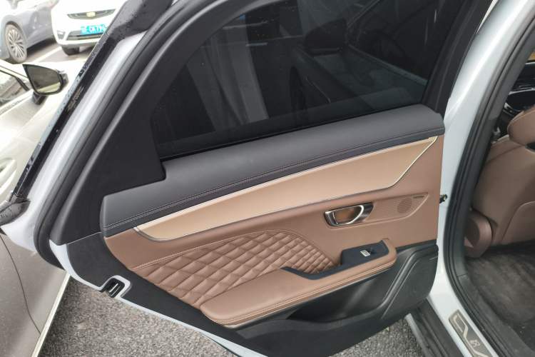 Used BYD Han 2024 DM-i Glory Edition 121KM Prestige Model