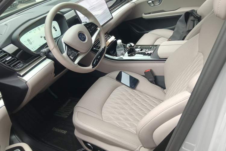 Used BYD Han 2025 DM-i 125KM Prestige Model Left Front Seat