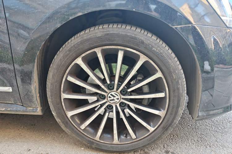 Used Volkswagen Passat 2017 330TSI DSG Luxury Edition
