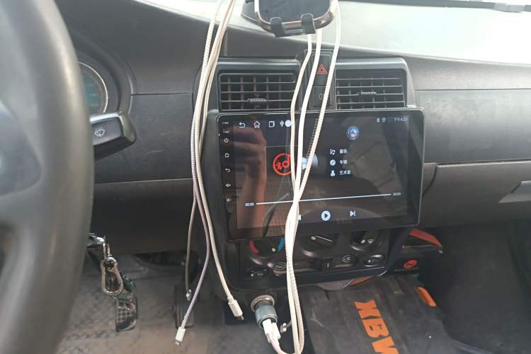 Used Wuling EV50 2020 Pure Electric Van Logistics Vehicle with Penghui Heated Battery