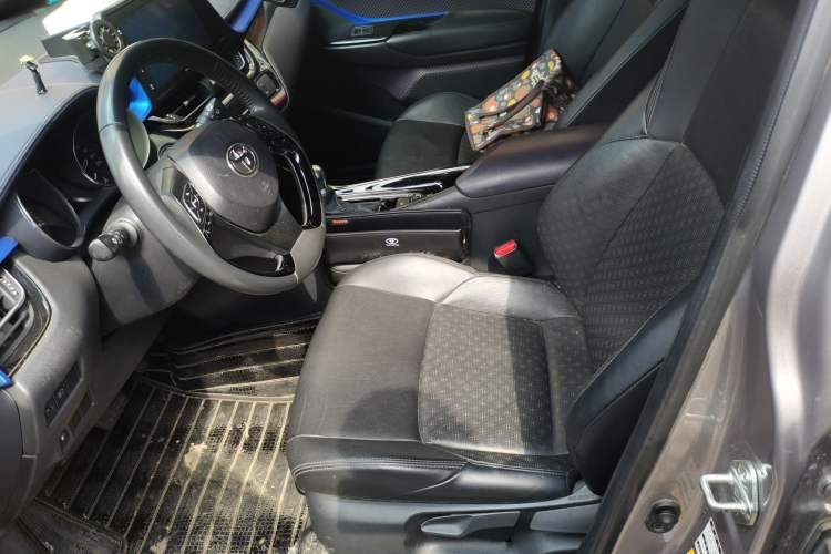 Used Toyota IZOA 2018 2.0L Yichi Edition China V Standard Left Front Seat