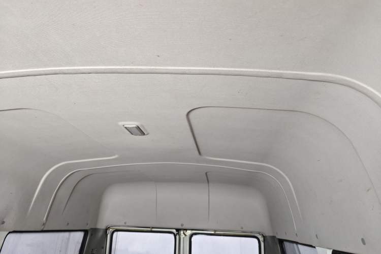 Used Iveco Daily 2014 2.5T-A35 NJ6484ACM47Z4
