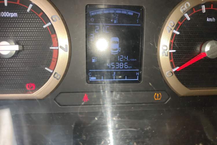 Used FORTHING Lingzhi 2019 Facelifted M5L 1.6L 7-Seater Base Model China VI Standard
