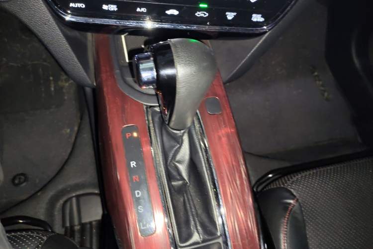 Used Honda XR-V 2015 1.8L VTi CVT Luxury Edition