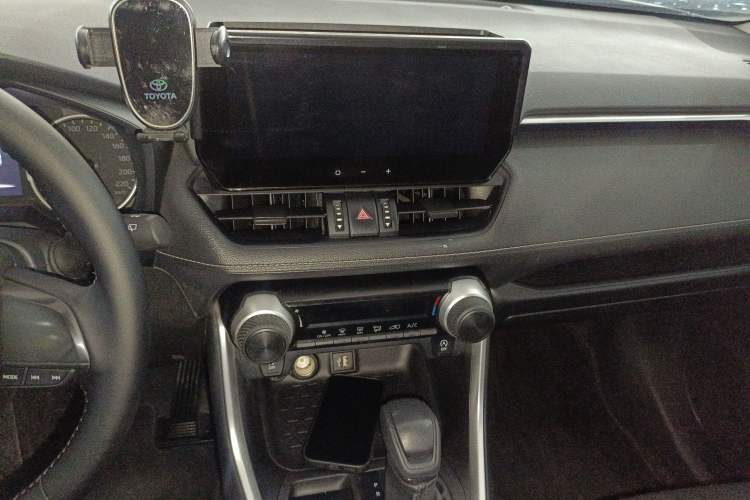 Used Toyota Wildlander 2023 2.0L CVT Two-Wheel Drive Leading Edition Audio And AC Panel