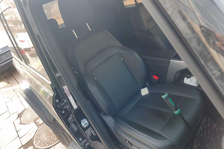 Used iCAR V23 2025 401 Two-Wheel Drive Advanced Edition
