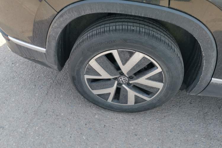 Used Volkswagen Tayron 2023 300TSI Two-Wheel-Drive Luxury Plus Advanced Edition
