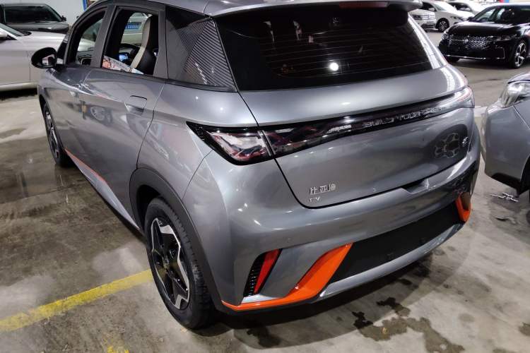 Used BYD Dolphin 2021 405 km Fashion Edition