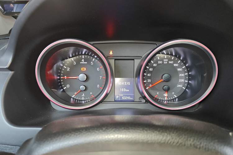 Used Haval H6 2015 Sport Edition 1.5T Automatic Two-Wheel Drive Luxury Model