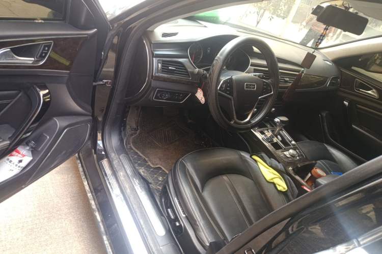 Used Zotye Z700 2018 Z700H 1.8T DCT Luxury Edition
