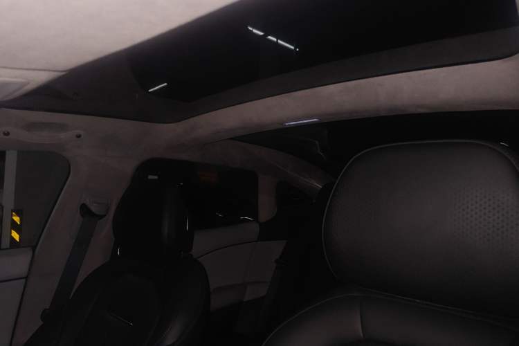 Used Zeekr 007 2025 Long-Range Rear-Wheel-Drive Intelligent Driving Version 100 kWh Headliner