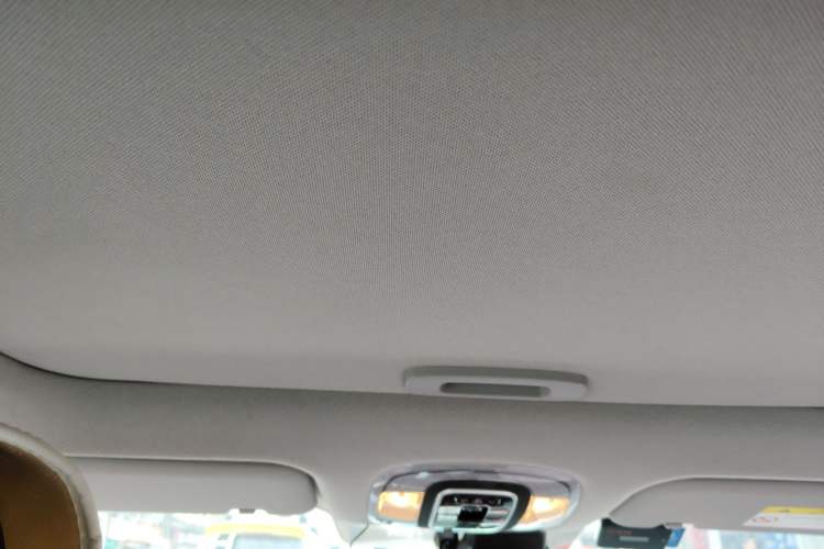 Used Hyundai Elantra 2023 1.5L CVT LUX Prestige Edition Headliner