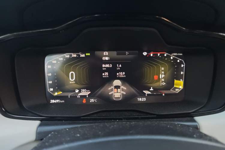 Used Lynk & Co 02 2022 1.5T DCT Shine Pro
