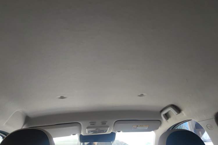 Used ORA Black Cat 2022 351 km HelloKitty Collaboration Edition Lithium-Ion Battery
