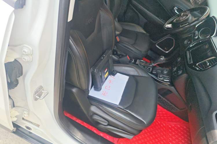 Used Jeep Compass 2017 200T Automatic Prestige Four-Wheel Drive Edition
