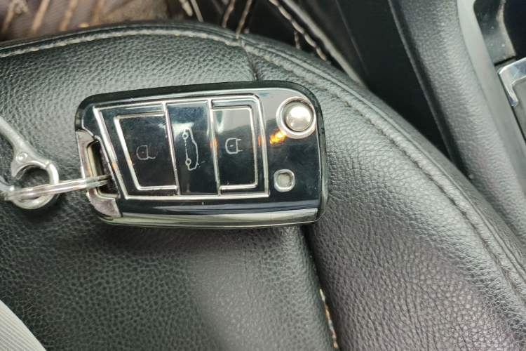 Used Volkswagen Tharu 2020 280TSI Two-Wheel Drive Trend Edition China VI Standard Vehicle Key